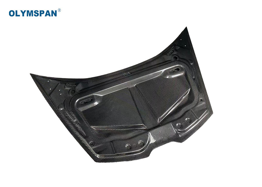คอมโพสิตคาร์บอนไฟเบอร์ 100% ผลิตภัณฑ์ OEM ชิ้นส่วนรถยนต์ด้วยกระบวนการนึ่งฆ่าเชื้อ